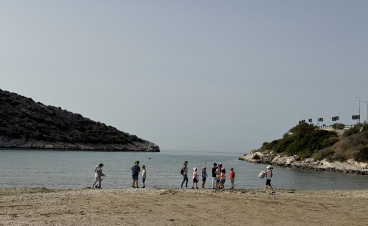 Καθαρισμός της παραλίας Λουμπάρδας